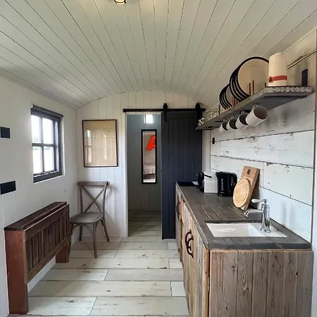 Shepherds Huts Kidlington Exterior photo