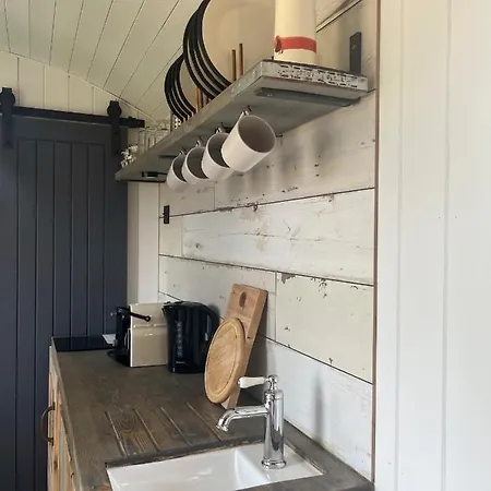 Shepherds Huts Kidlington Exterior photo