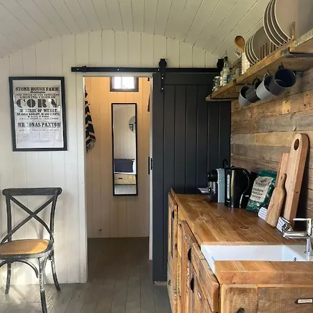 Shepherds Huts Kidlington Exterior photo