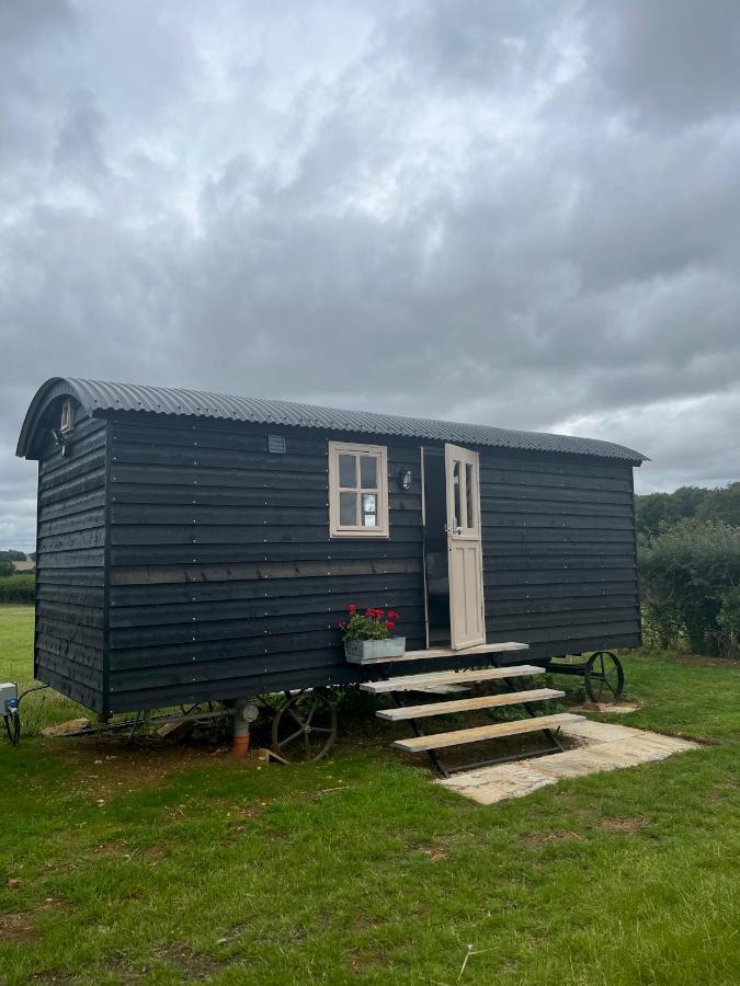 Shepherds Huts Apartment *